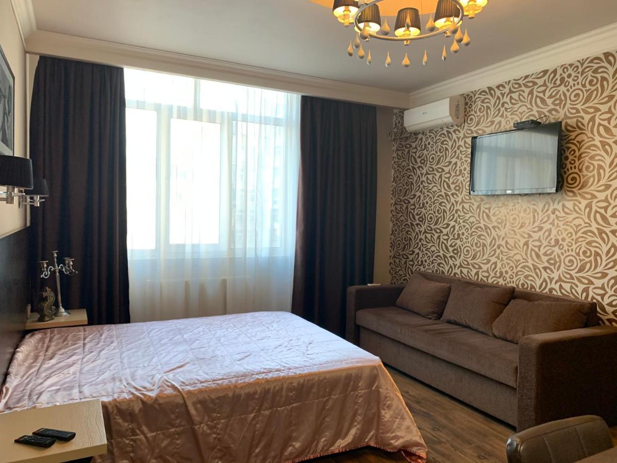 Apartment Elegant Киев Екстериор снимка