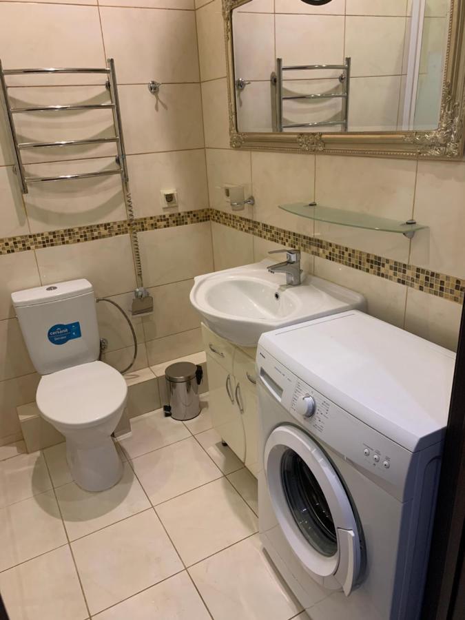 Apartment Elegant Киев Екстериор снимка